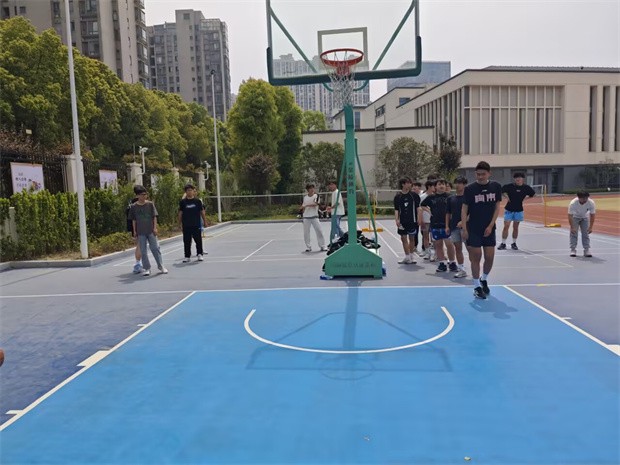 篮球训练专业术语英语怎么说呢_0